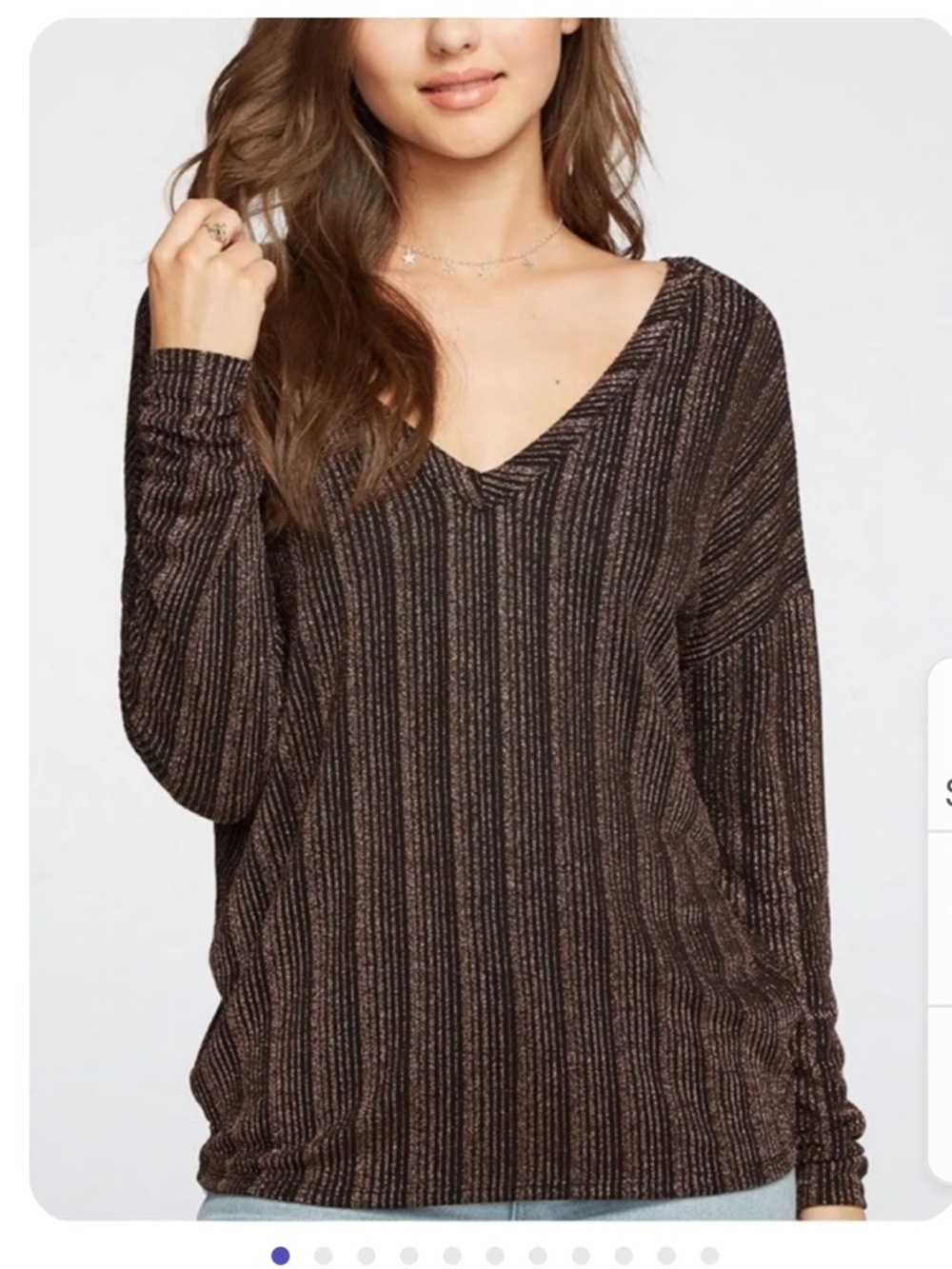 CHASER stunning  NWT  Women's metallic rose gold V neck knit.  medium.